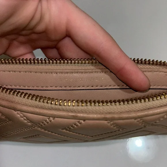 Tory Burch Fleming Crossbody Soft Leather Bag/Clutch in New Mink color - Picture 9 of 12